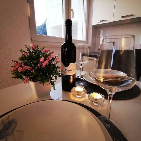 Charming Studio - Apartment Makarska Bagian luar foto